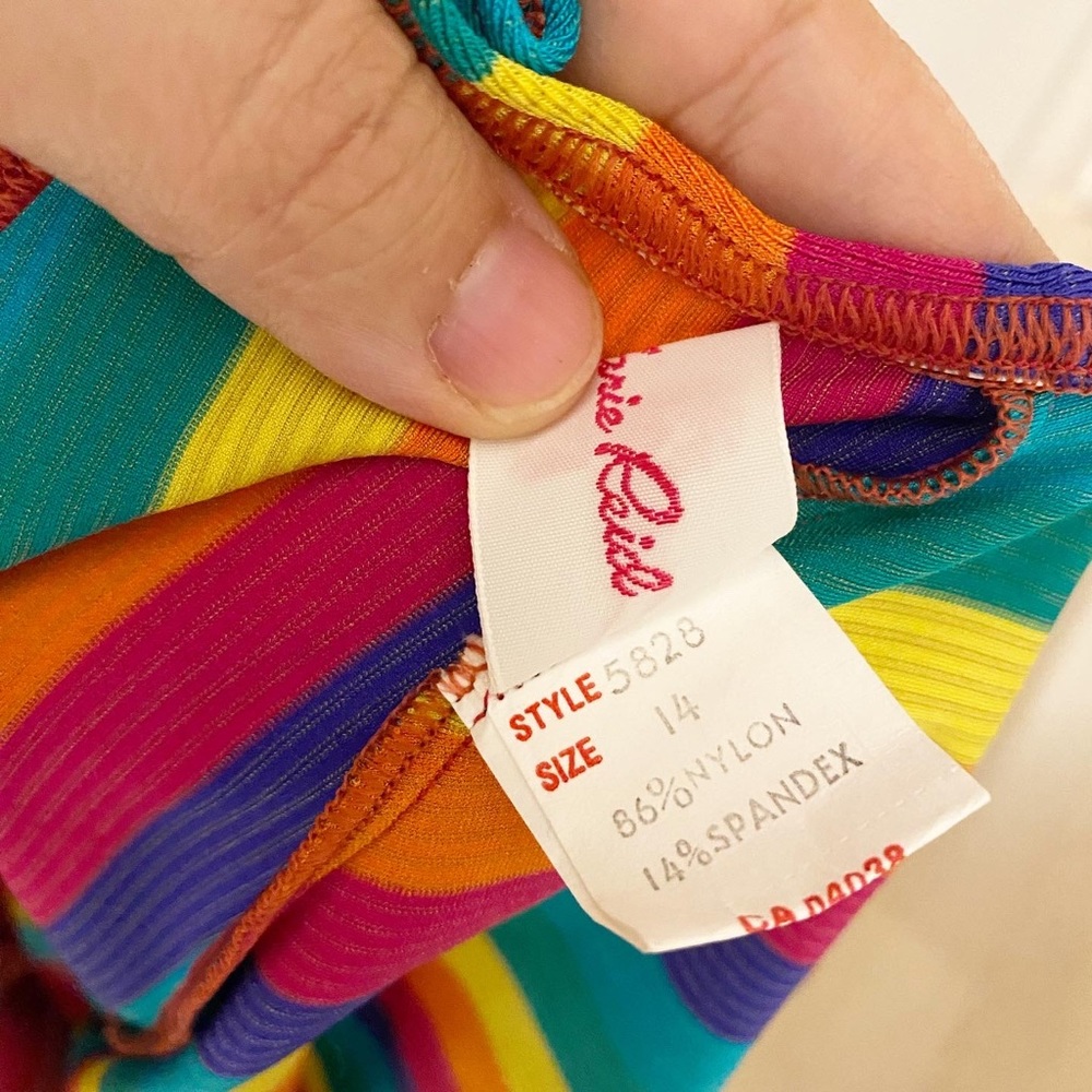 70s Rose Marie Reid rainbow one piece swimsuit Sz Medium - Picture 4 of 5